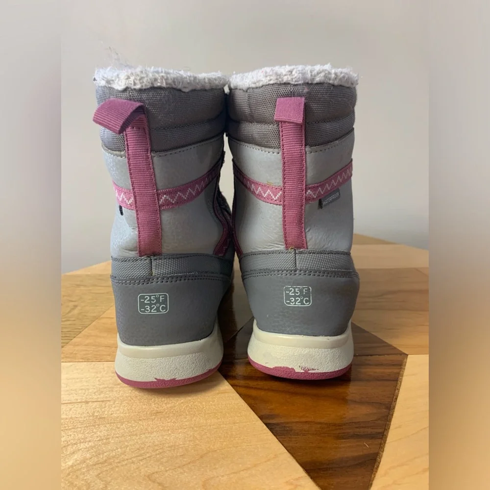 Girls 3M kids Merrel winter snow boots